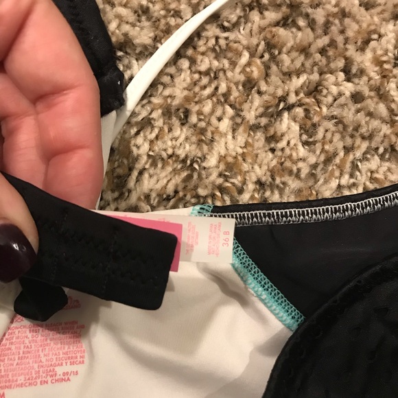 White teal mesh Victoria’s Secret bikini set - Picture 3 of 3